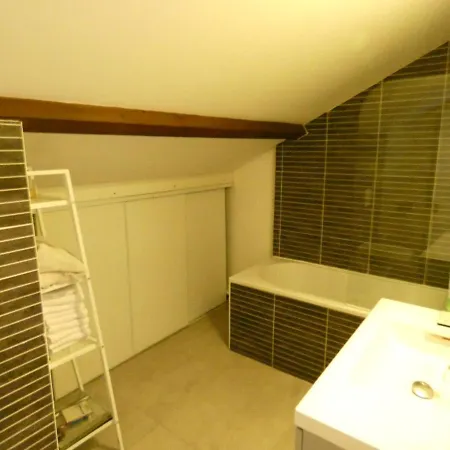 Maison Moderne Et Spacieuse Avec Piscine Villeurbanne Exterior foto